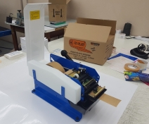 Aparelho Semi-Automático (manual) para Aplicação de Fita Gomada - FOTO 10